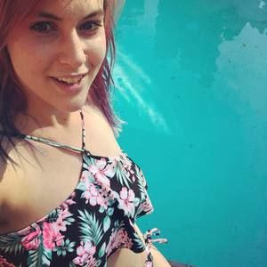 Meet your Posher, Carolyn